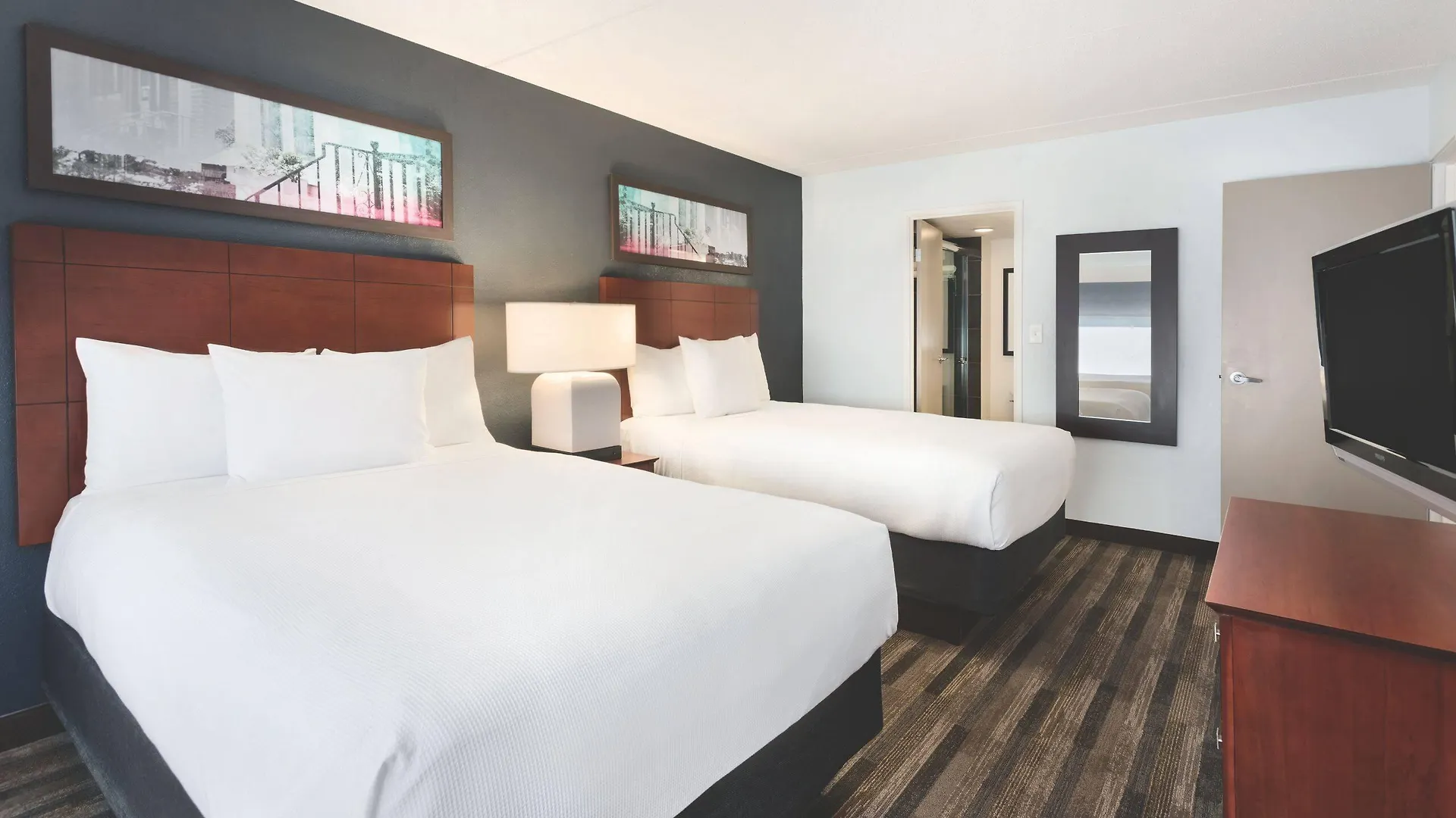 Clt Sky Suites Charlotte 3*,